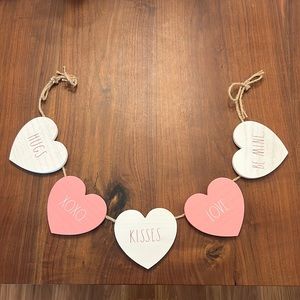 Rae Dunn valentines garland